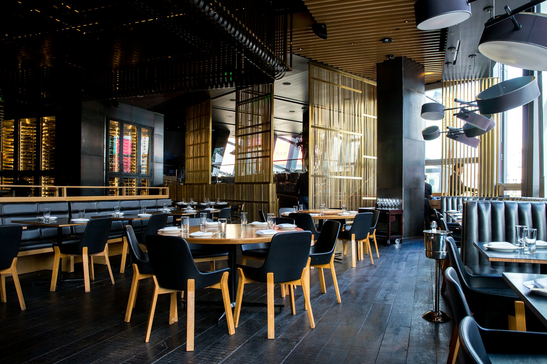 SUNSET BISTRO 餐厅环境